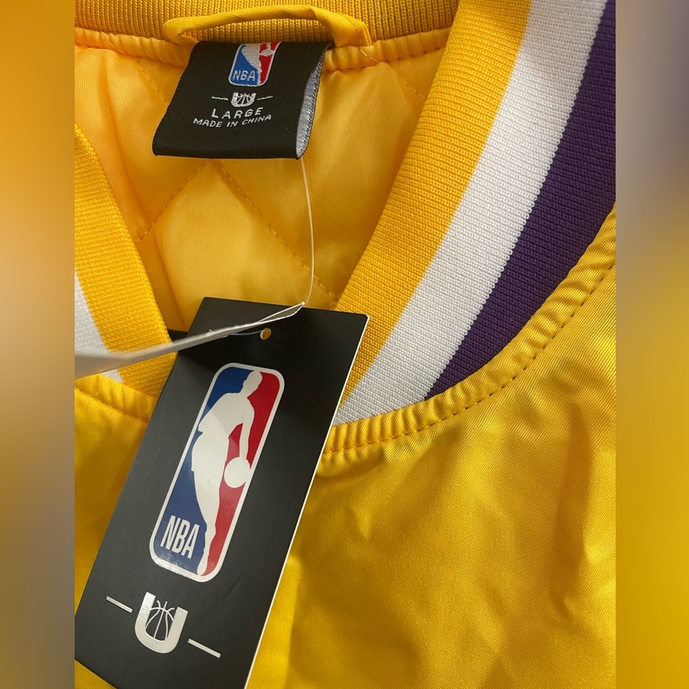 Rue21 NBA Los Angeles Yellow/Purple Retro Classic Rib Satin Jacket Sz(L) - Picture 4 of 4